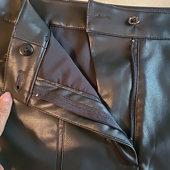 Tommy Hilfiger Black Sailor Style Faux-Leather Knee-Length Skirt Sz 12 NWOT - Picture 12 of 14